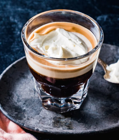 ESPRESSO CON PANNA